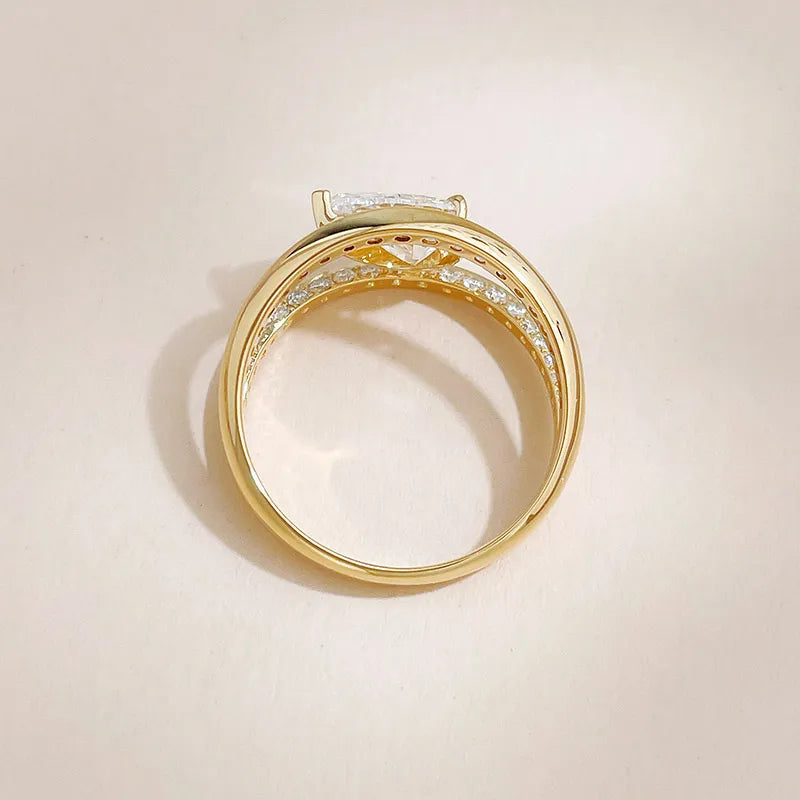 1.1 ct Celestial Pear-Cut Lab-Grown Diamond Ring in 18K Yellow Gold – APYFR0455-Y