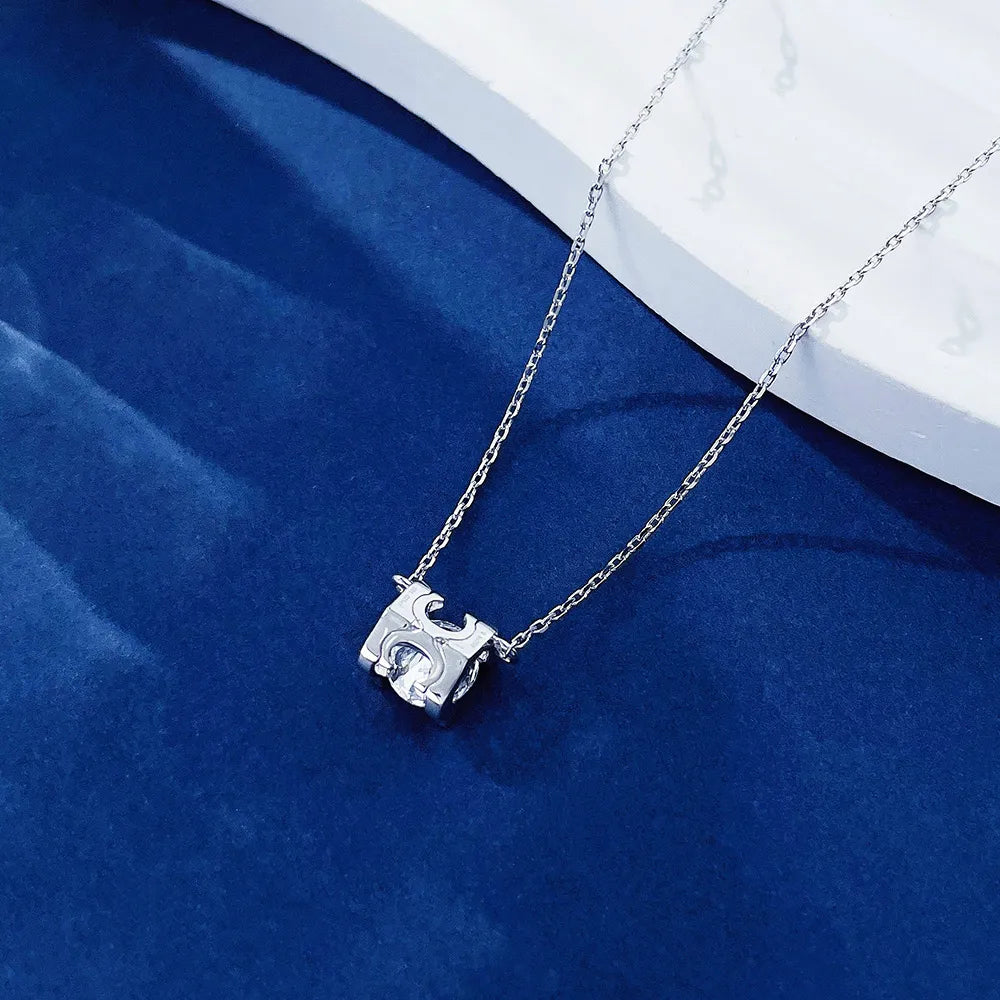 1 ct Minimalist Four-Prong Round-Cut Lab-Grown Diamond Necklace in 18K White Gold – APYN0003-W