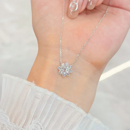 0.51 ct Floral Round-Cut Lab-Grown Diamond Necklace in 18K White Gold – APYN0004-W