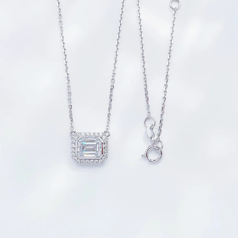 1.04 ct Celestial Adjustable Emerald-Cut Lab-Grown Diamond Necklace in PT950 Platinum