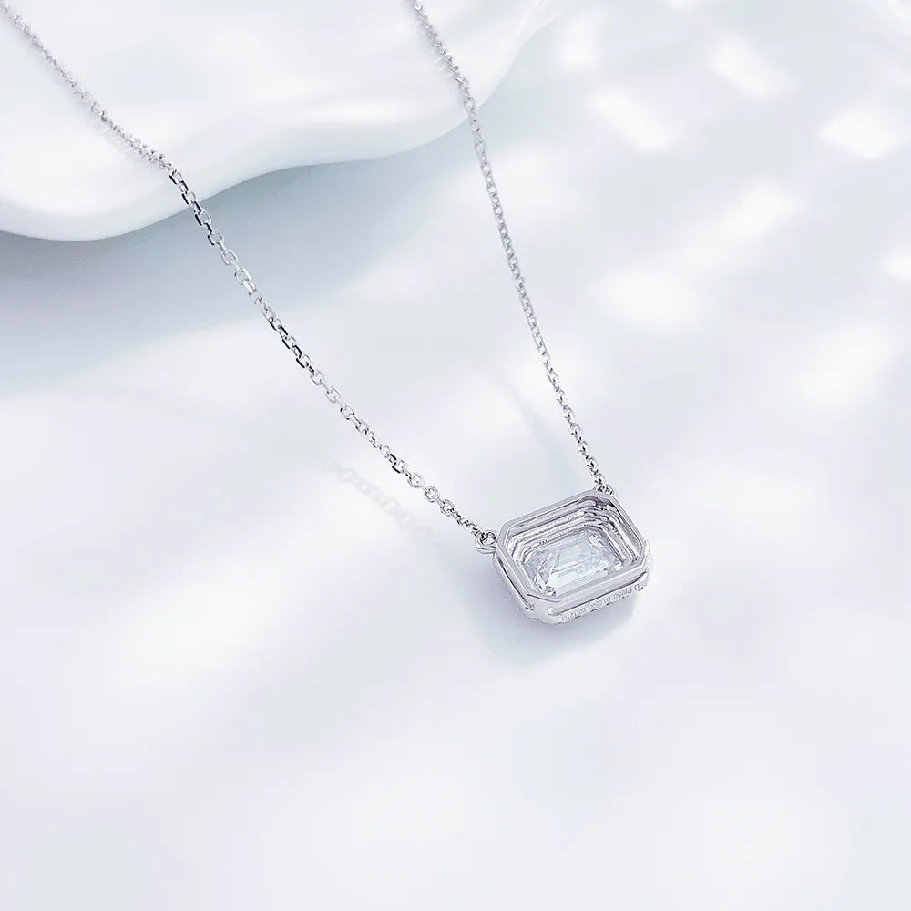 1.04 ct Celestial Adjustable Emerald-Cut Lab-Grown Diamond Necklace in PT950 Platinum