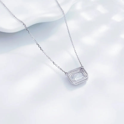 1.04 ct Celestial Adjustable Emerald-Cut Lab-Grown Diamond Necklace in PT950 Platinum