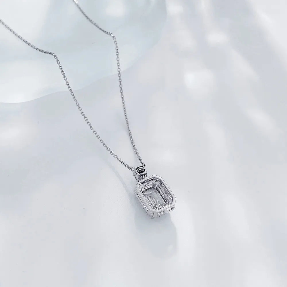 1.04 ct Adjustable Emerald-Cut Lab-Grown Diamond Necklace in PT950 Platinum – APYN0017-PT