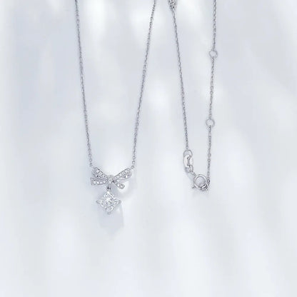 0.81 ct Bow Princess-Cut Lab-Grown Diamond Necklace in PT950 Platinum