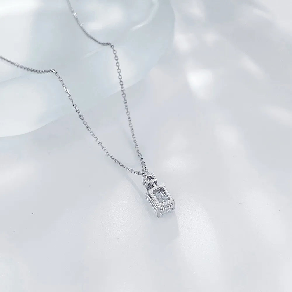 1.06 ct Minimalist Emerald-Cut Lab-Grown Diamond Necklace in PT950 Platinum – APYN0020-PT