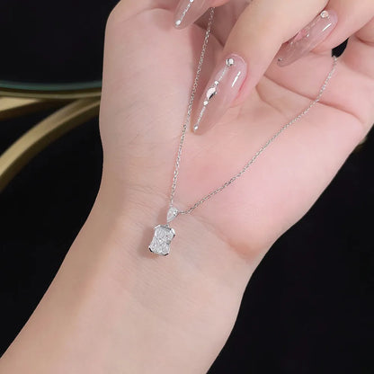 1.02 ct Minimalist Adjustable Radiant-Cut Lab-Grown Diamond Necklace in PT950 Platinum