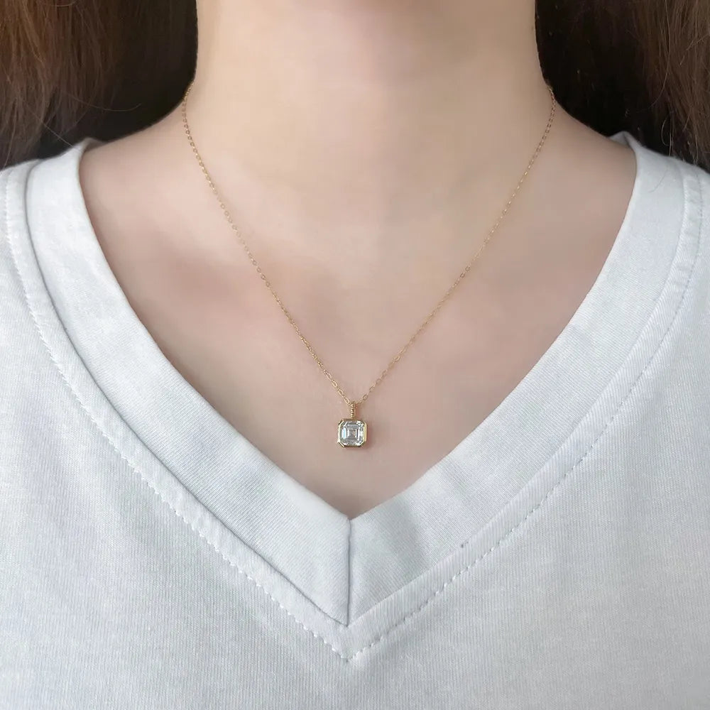 1.06 ct Minimalist Princess-Cut Lab-Grown Diamond Necklace in 18K Yellow Gold