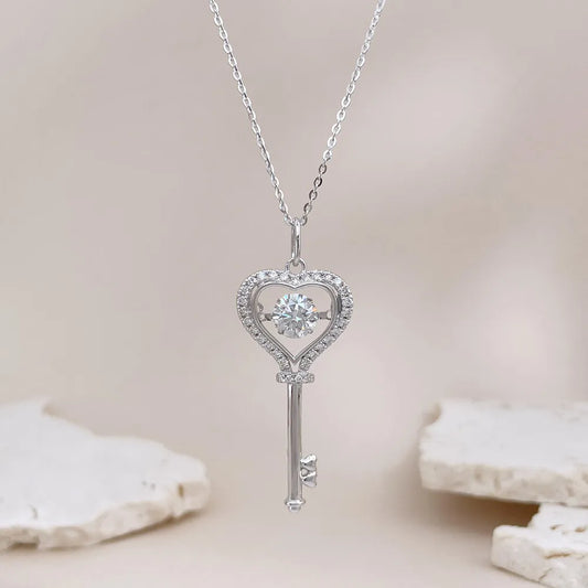 1.06 ct Heart Adjustable Round-Cut Lab-Grown Diamond Necklace in 925 Sterling Silver