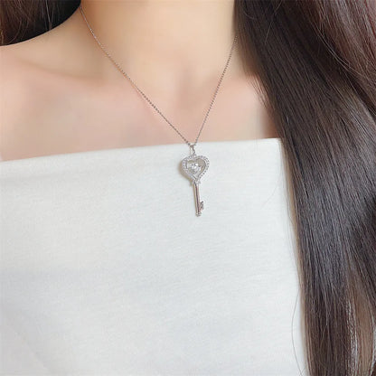 1.06 ct Heart Adjustable Round-Cut Lab-Grown Diamond Necklace in 925 Sterling Silver