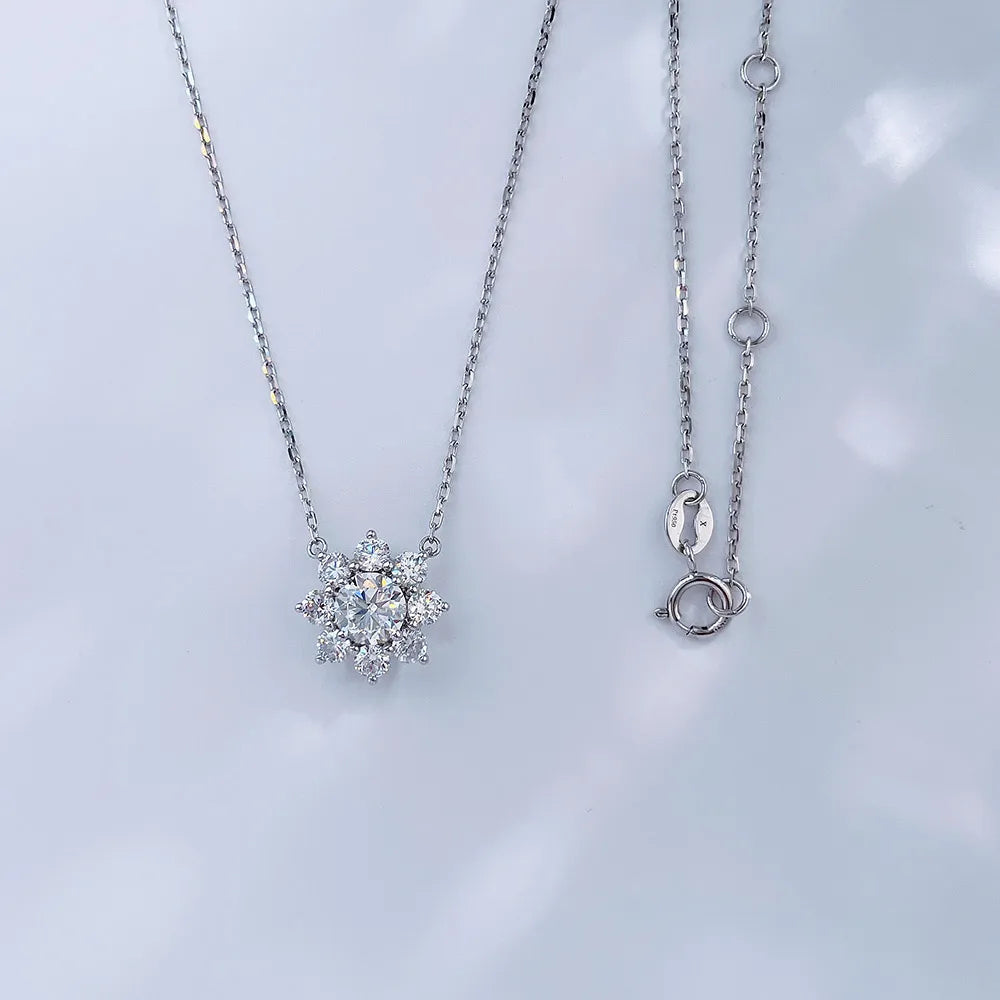 0.53 ct Floral Round-Cut Lab-Grown Diamond Necklace in PT950 Platinum – APYN0160-PT