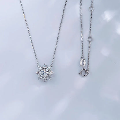 0.53 ct Floral Round-Cut Lab-Grown Diamond Necklace in PT950 Platinum – APYN0160-PT