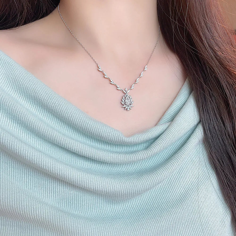 1.06 ct Statement Adjustable Pear-Cut Lab-Grown Diamond Necklace in 18K White Gold
