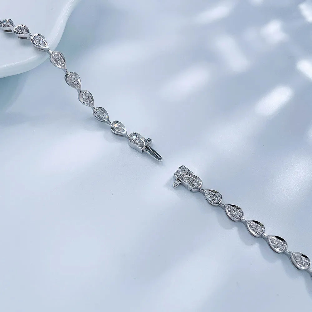 1.03 ct Statement Pear-Cut Lab-Grown Diamond Necklace in 18K White Gold