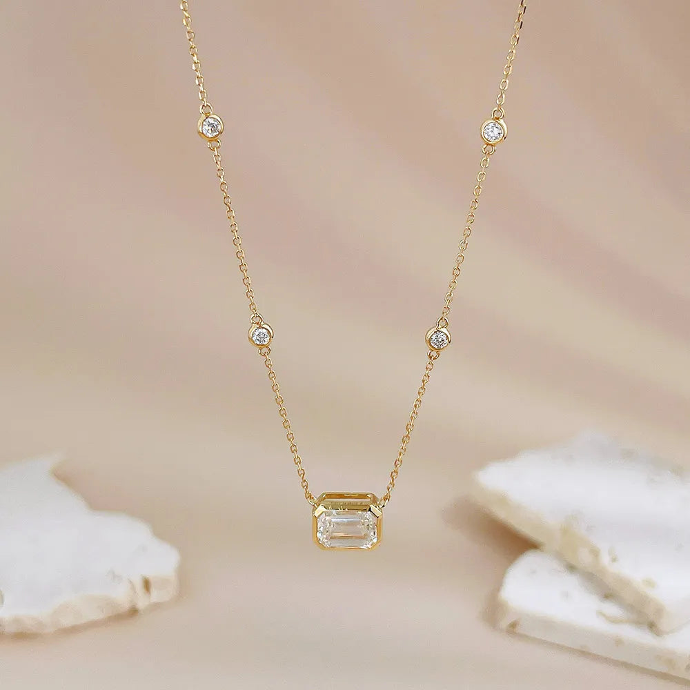 1.54 ct Minimalist Adjustable Emerald-Cut Lab-Grown Diamond Necklace in 18K Yellow Gold