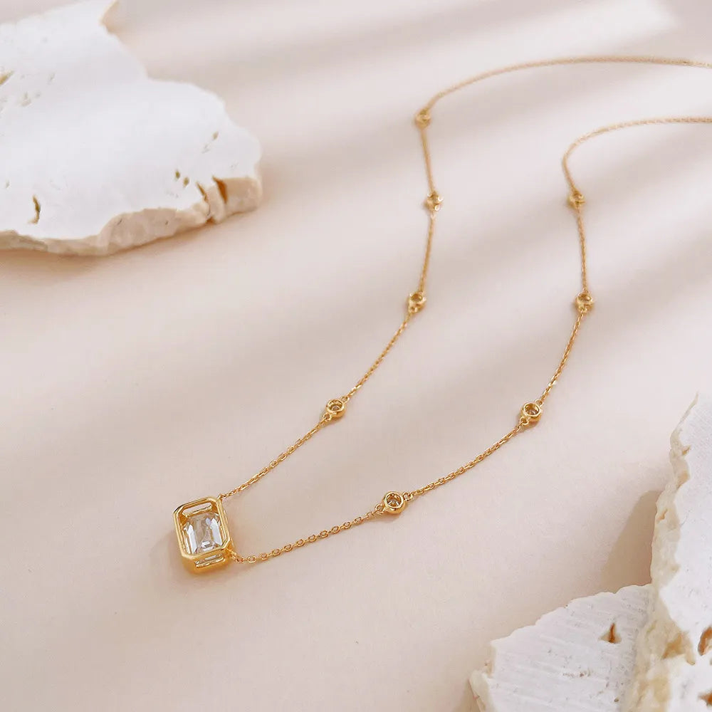 1.54 ct Minimalist Adjustable Emerald-Cut Lab-Grown Diamond Necklace in 18K Yellow Gold