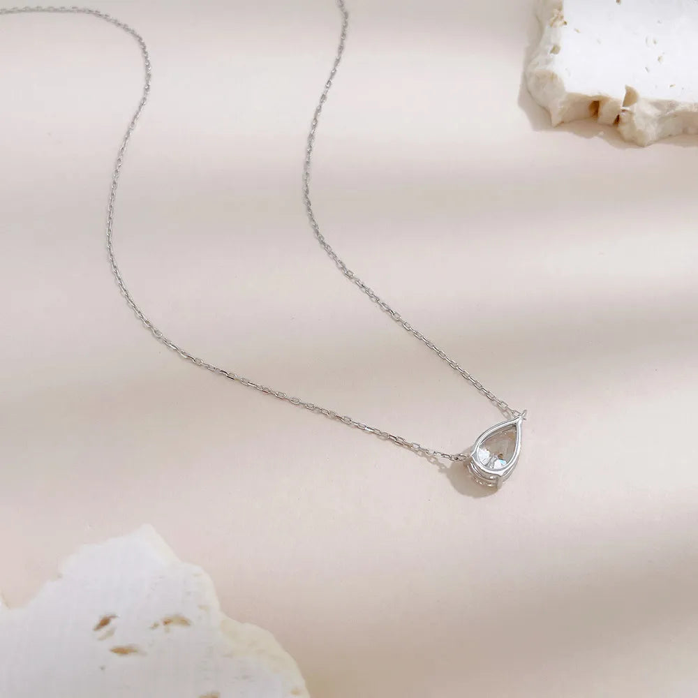 1.06 ct Minimalist Adjustable Pear-Cut Lab-Grown Diamond Necklace in 18K White Gold