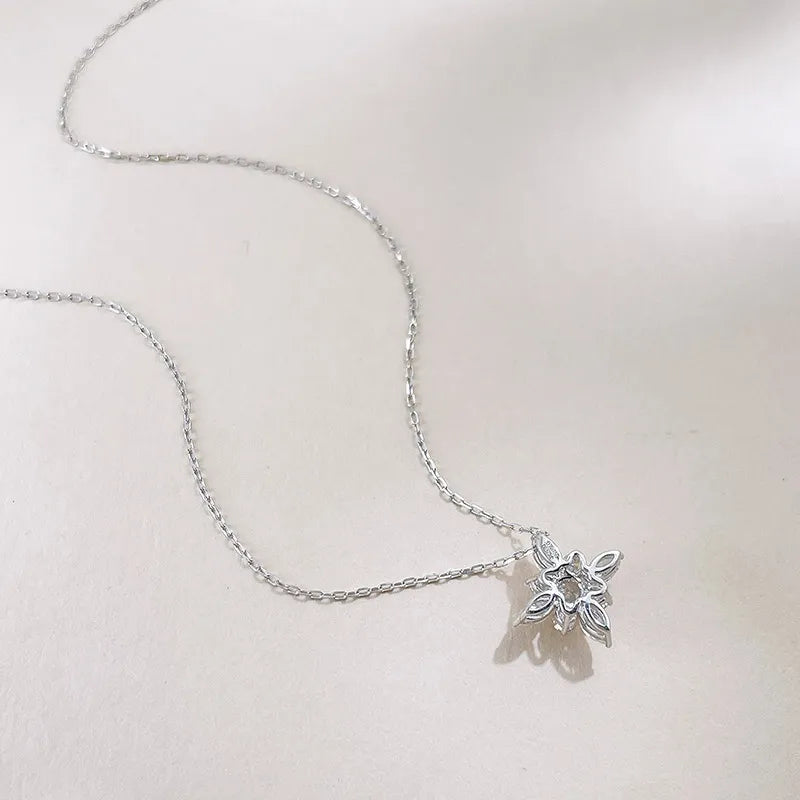 0.55 ctw Snowflake Pavé Round-Cut Lab-Grown Diamond Necklace in 18K White Gold