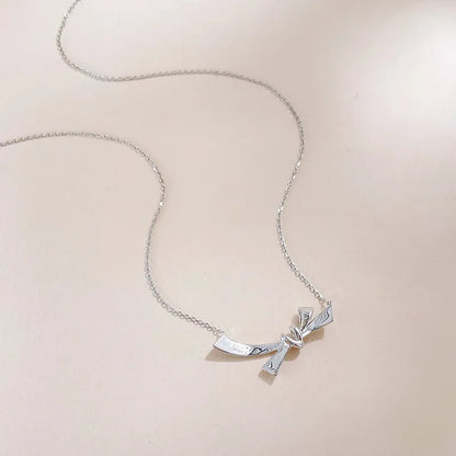 0.35 ctw Bow Round-Cut Lab-Grown Diamond Necklace in 18K White Gold