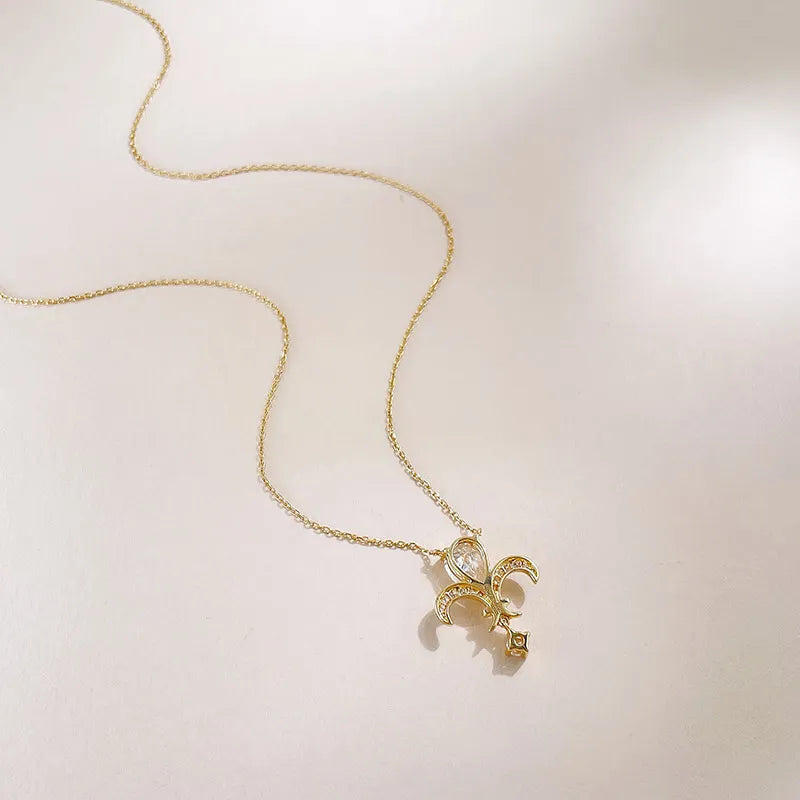 1.06 ct Vintage Adjustable Pear-Cut Lab-Grown Diamond Pendant Necklace in 18K Yellow Gold