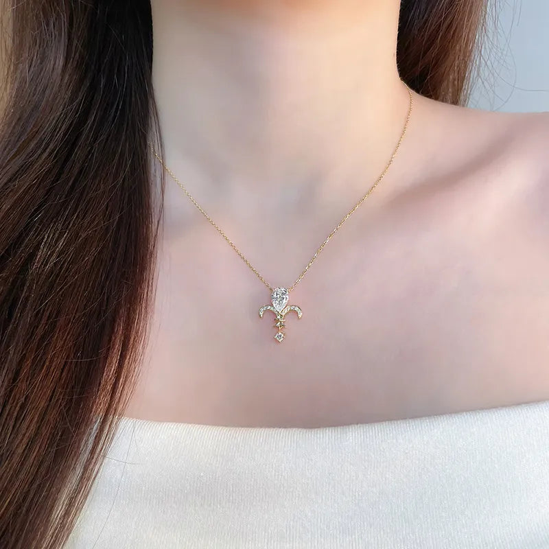1.06 ct Vintage Adjustable Pear-Cut Lab-Grown Diamond Pendant Necklace in 18K Yellow Gold