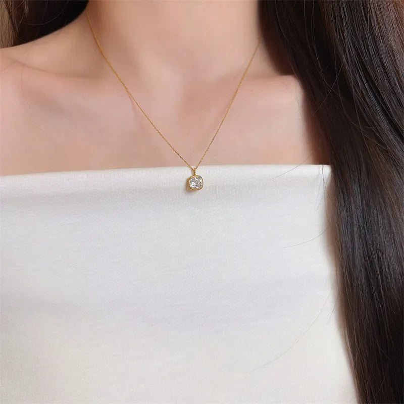 1.01 ct Vintage Adjustable Cushion-Cut Lab-Grown Diamond Necklace in 18K Yellow Gold