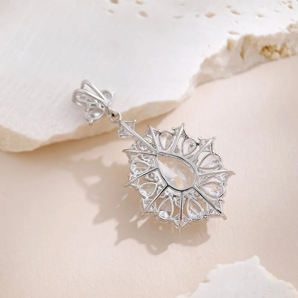2.47 ct Crown Oval-Cut Lab-Grown Diamond Pendant in PT950 Platinum