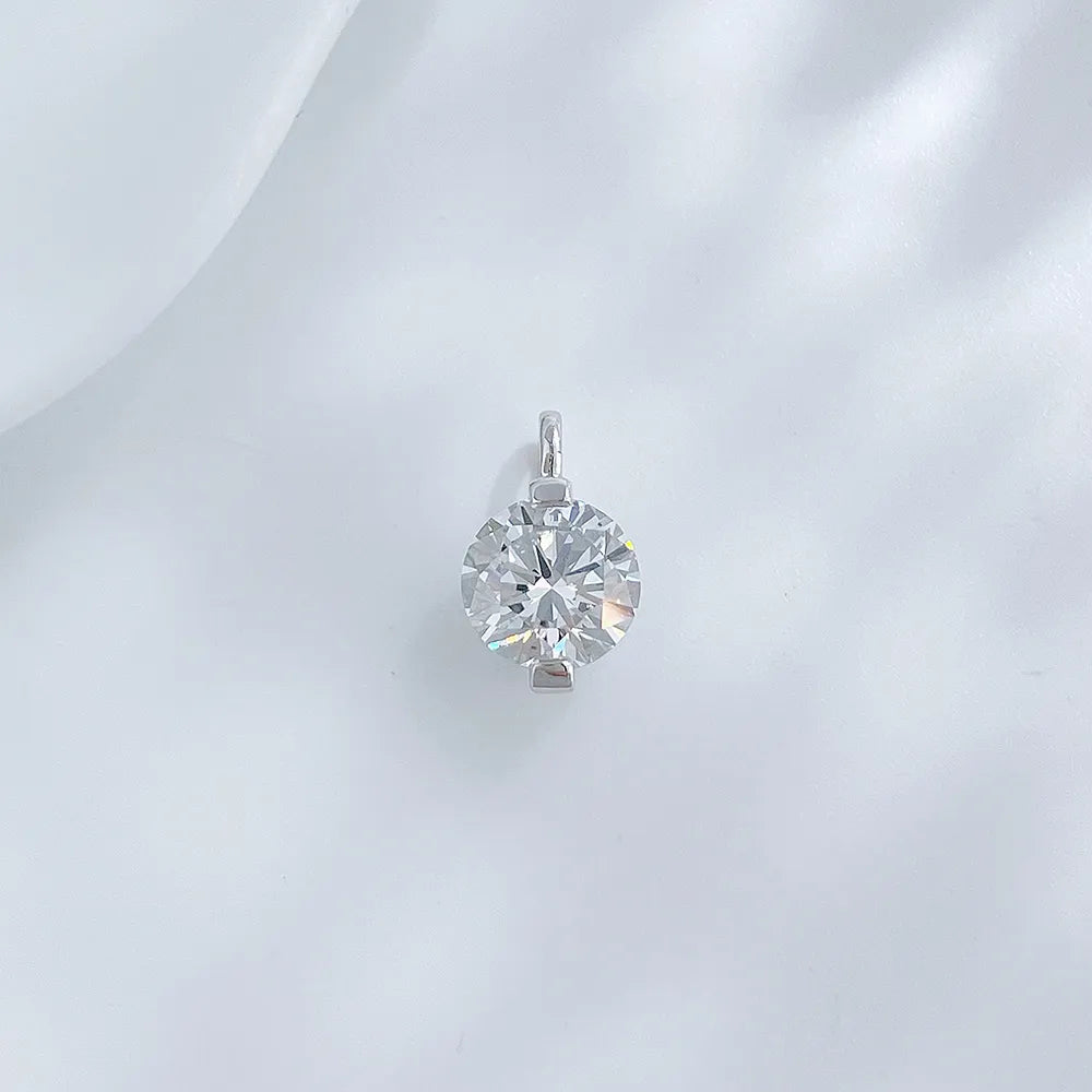1.01 ct Oval-Cut Lab-Grown Diamond Pendant in PT950 Platinum