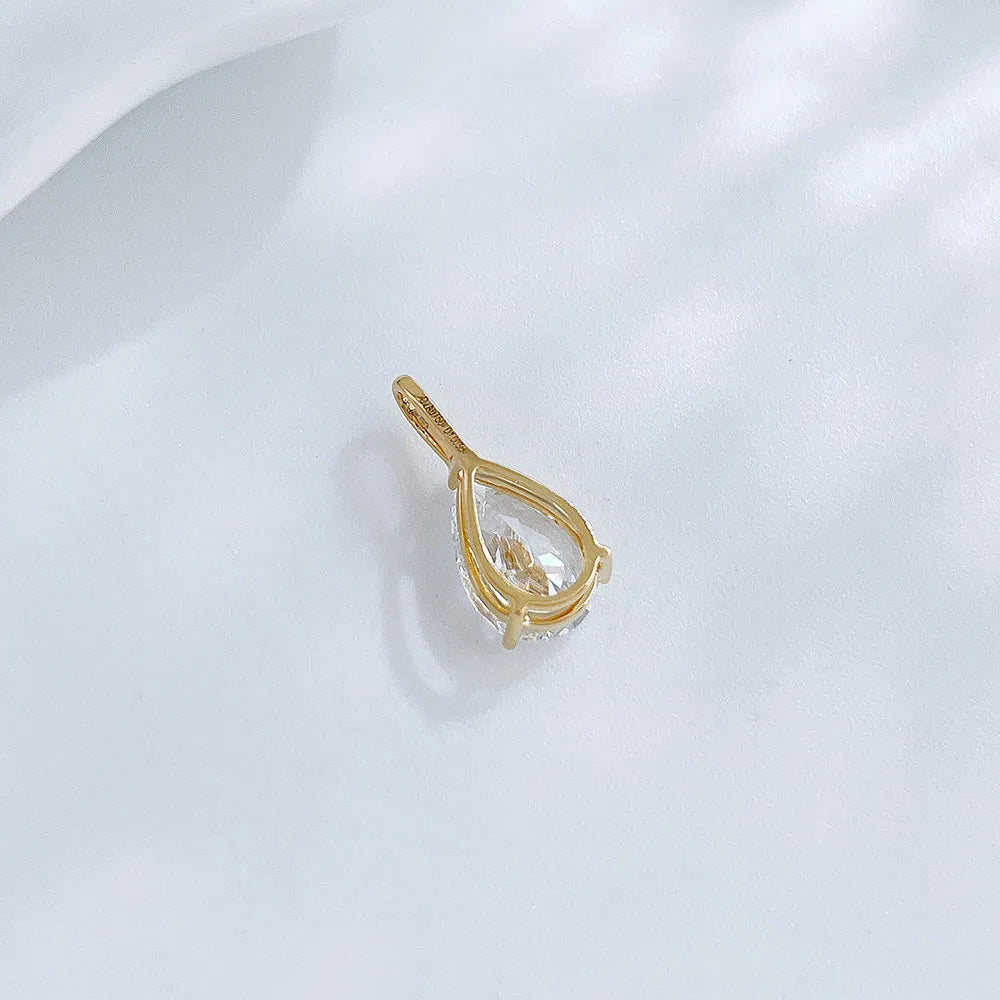 1.03 ct Minimalist Three-Prong Pear-Cut Lab-Grown Diamond Pendant in 18K Yellow Gold
