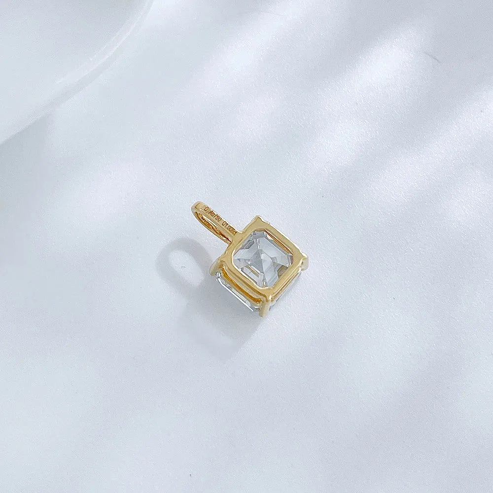 1.03 ct Minimalist Four-Prong Princess-Cut Lab-Grown Diamond Pendant in 18K Yellow Gold
