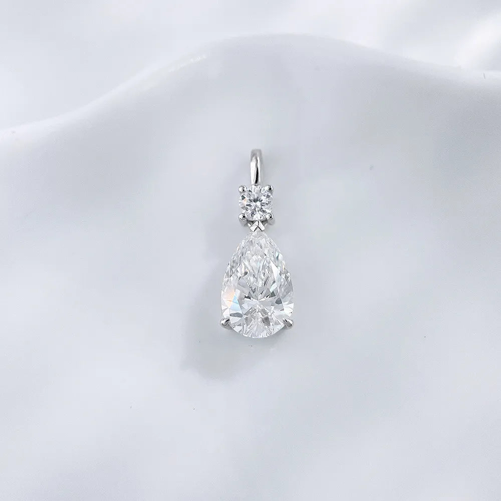 1.02 ct Three-Prong Pear-Cut Lab-Grown Diamond Pendant in PT950 Platinum
