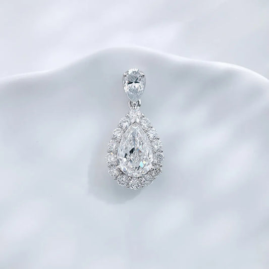 2.06 ct Three-Prong Pear-Cut Lab-Grown Diamond Pendant in PT950 Platinum