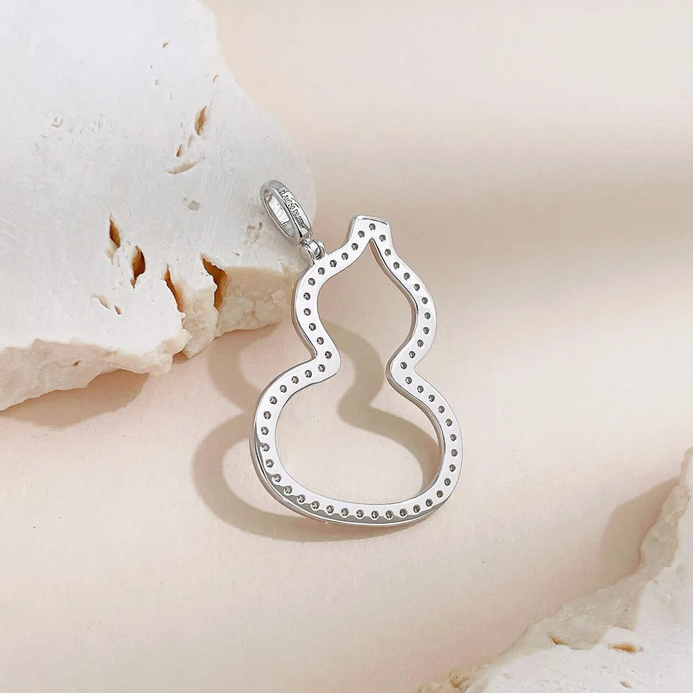 0.27 ctw Round-Cut Lab-Grown Diamond Pendant in 18K White Gold