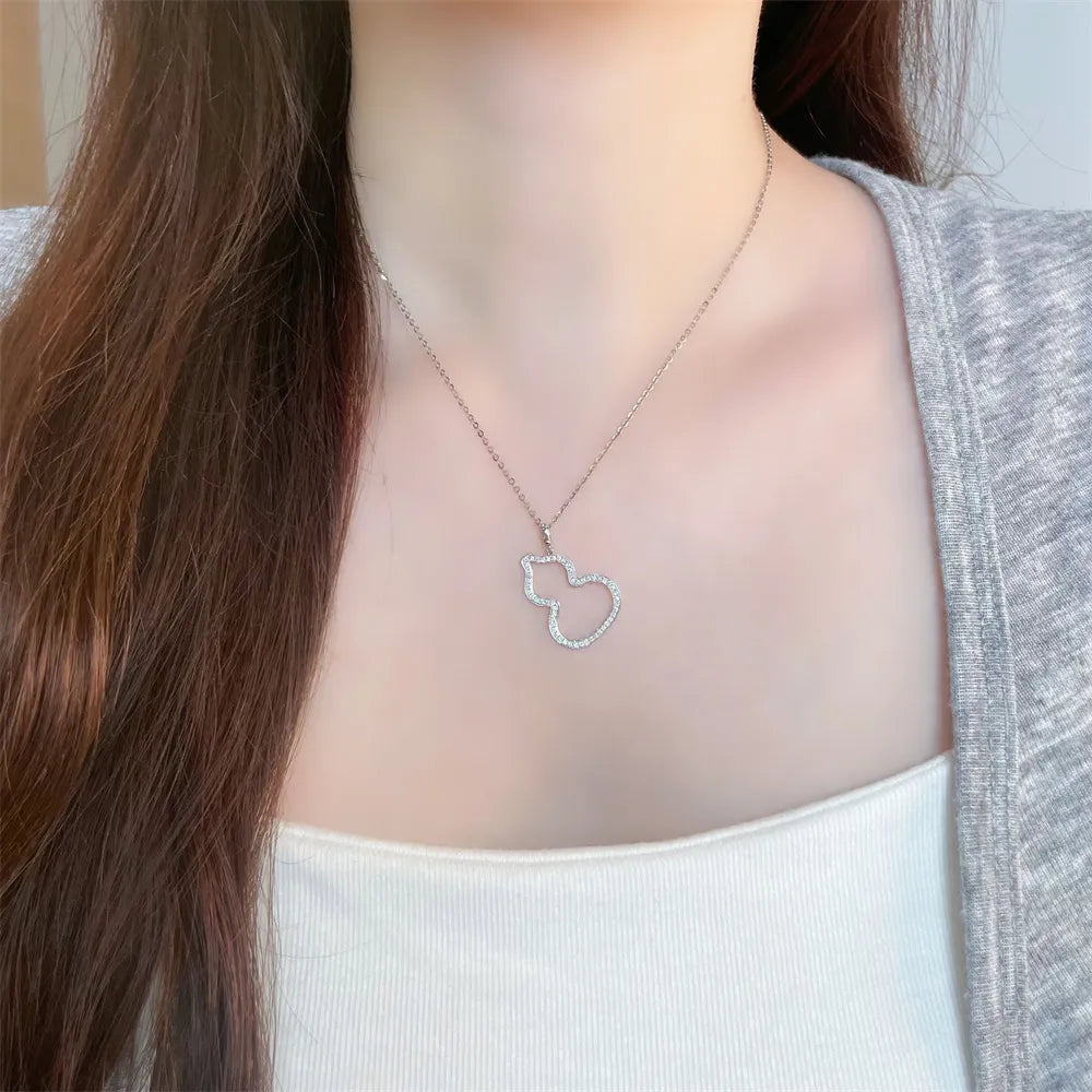 0.27 ctw Round-Cut Lab-Grown Diamond Pendant in 18K White Gold