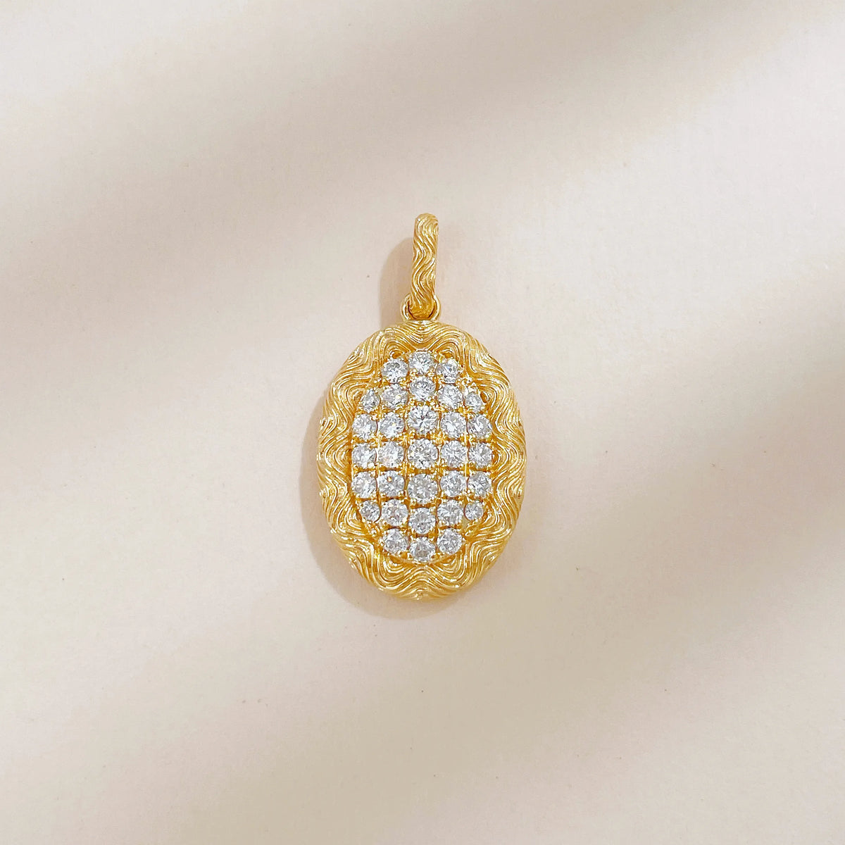 0.43 ctw Vintage Pavé Round-Cut Lab-Grown Diamond Pendant in 18K Yellow Gold