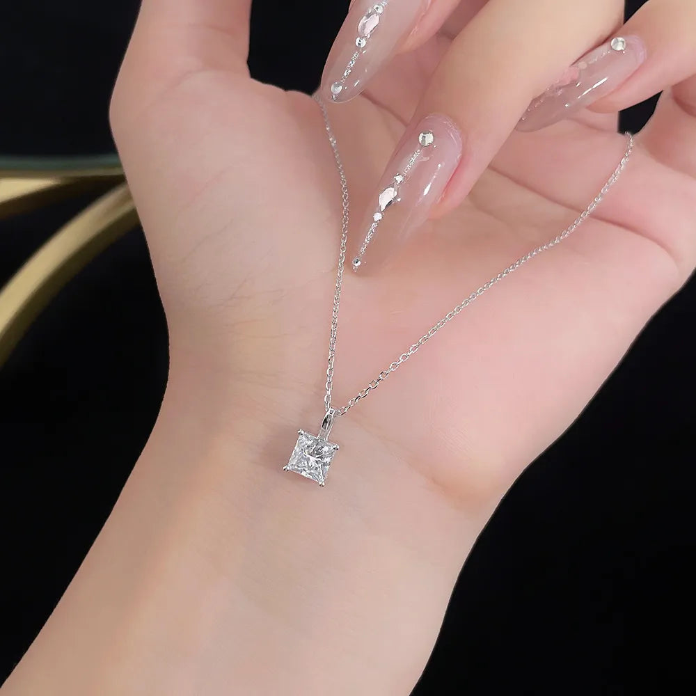 1.09 ct Minimalist Princess-Cut Lab-Grown Diamond Necklace in PT950 Platinum – APYPN0003-PT