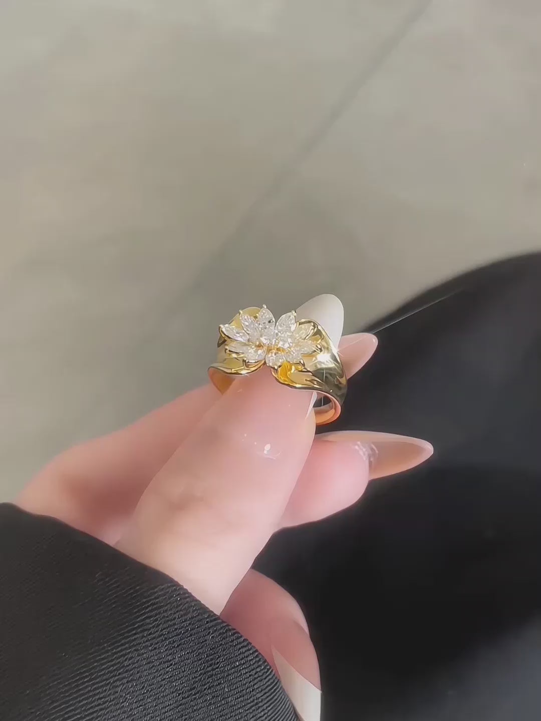 0.95 ctw Floral Mixed-Cut Lab-Grown Diamond Ring in 18K Yellow Gold video