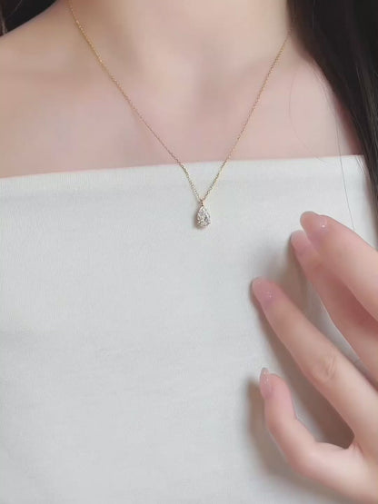 1.02 ct Minimalist Adjustable Pear-Cut Lab-Grown Diamond Necklace in 18K Yellow Gold – APYN0253-Y video