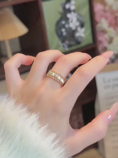 0.14 ctw Vintage Round-Cut Lab-Grown Diamond Band in 18K Yellow Gold – APYFR0438-Y