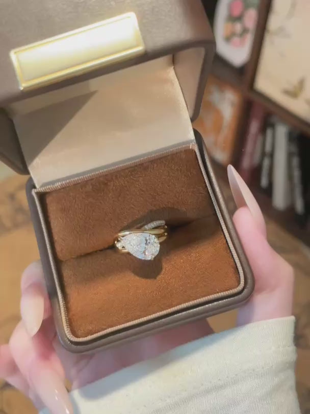 3.02 ct Celestial Pear-Cut Lab-Grown Diamond Ring in 18K Yellow Gold – APYFR0434-Y video