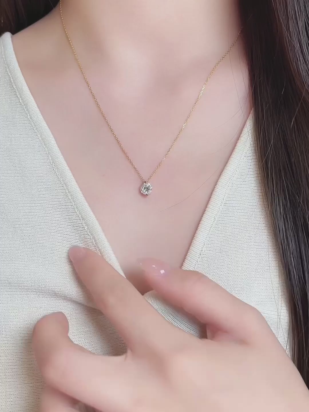 1.08 ct Minimalist Adjustable Round-Cut Lab-Grown Diamond Necklace in 18K Yellow Gold – APYN0232-Y video