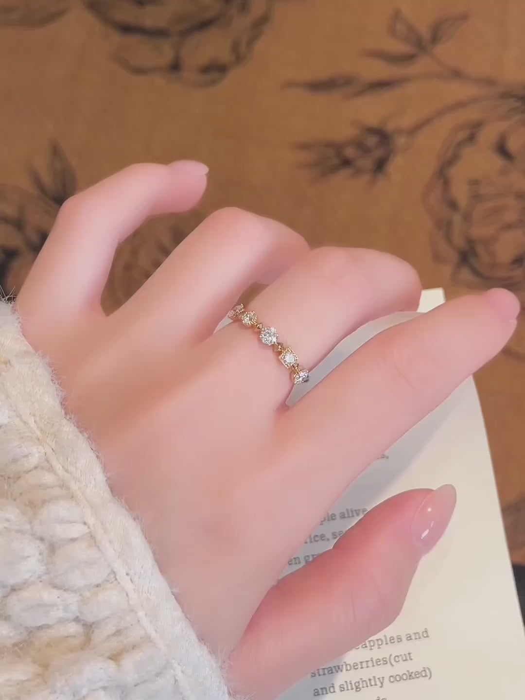 0.49 ctw Celestial Mixed-Cut Lab-Grown Diamond Band in 18K Yellow Gold – APYFR0349-Y video