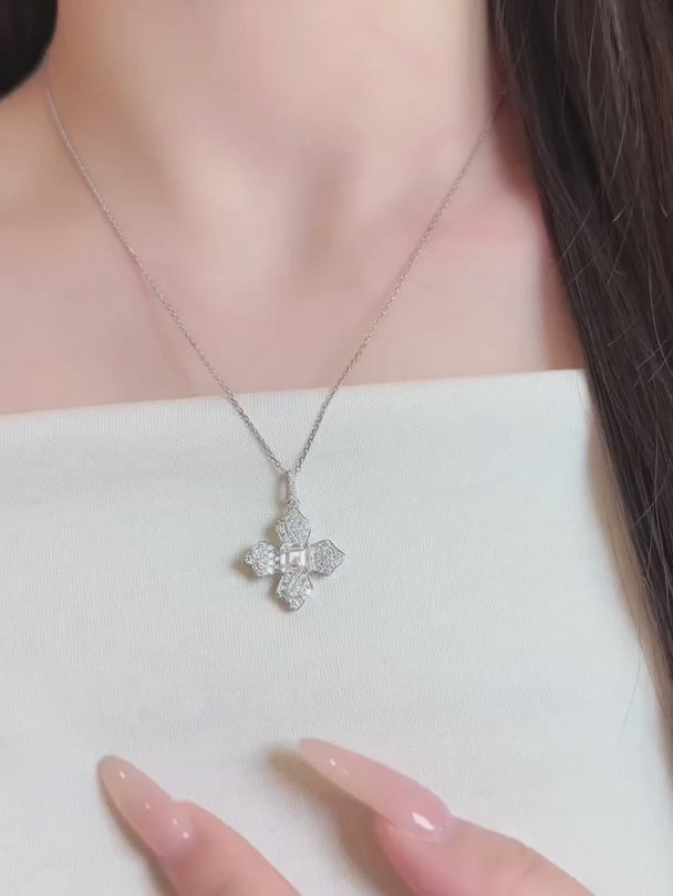 1.07 ct Four-Leaf Clover Pavé Emerald-Cut Lab-Grown Diamond Necklace in 18K White Gold video