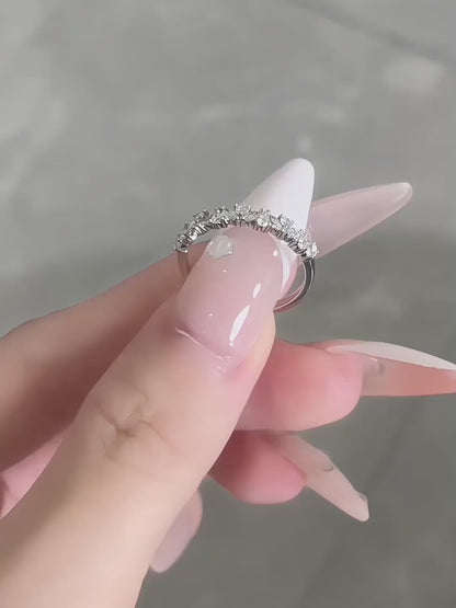 0.42 ctw Celestial Round-Cut Lab-Grown Diamond Band in PT950 Platinum video
