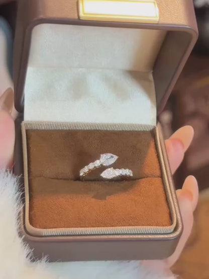 0.67 ct Vintage Pear-Cut Lab-Grown Diamond Ring in 18K Yellow Gold – APYFR0446-Y video