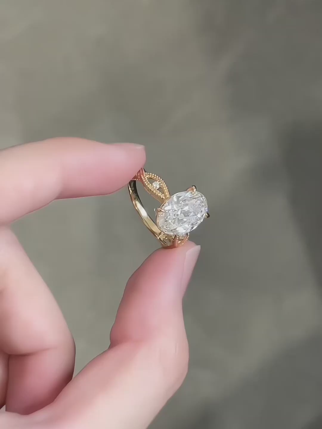 3.52 ct Botanical Four-Prong Round-Cut Lab-Grown Diamond Ring in 18K Yellow Gold video