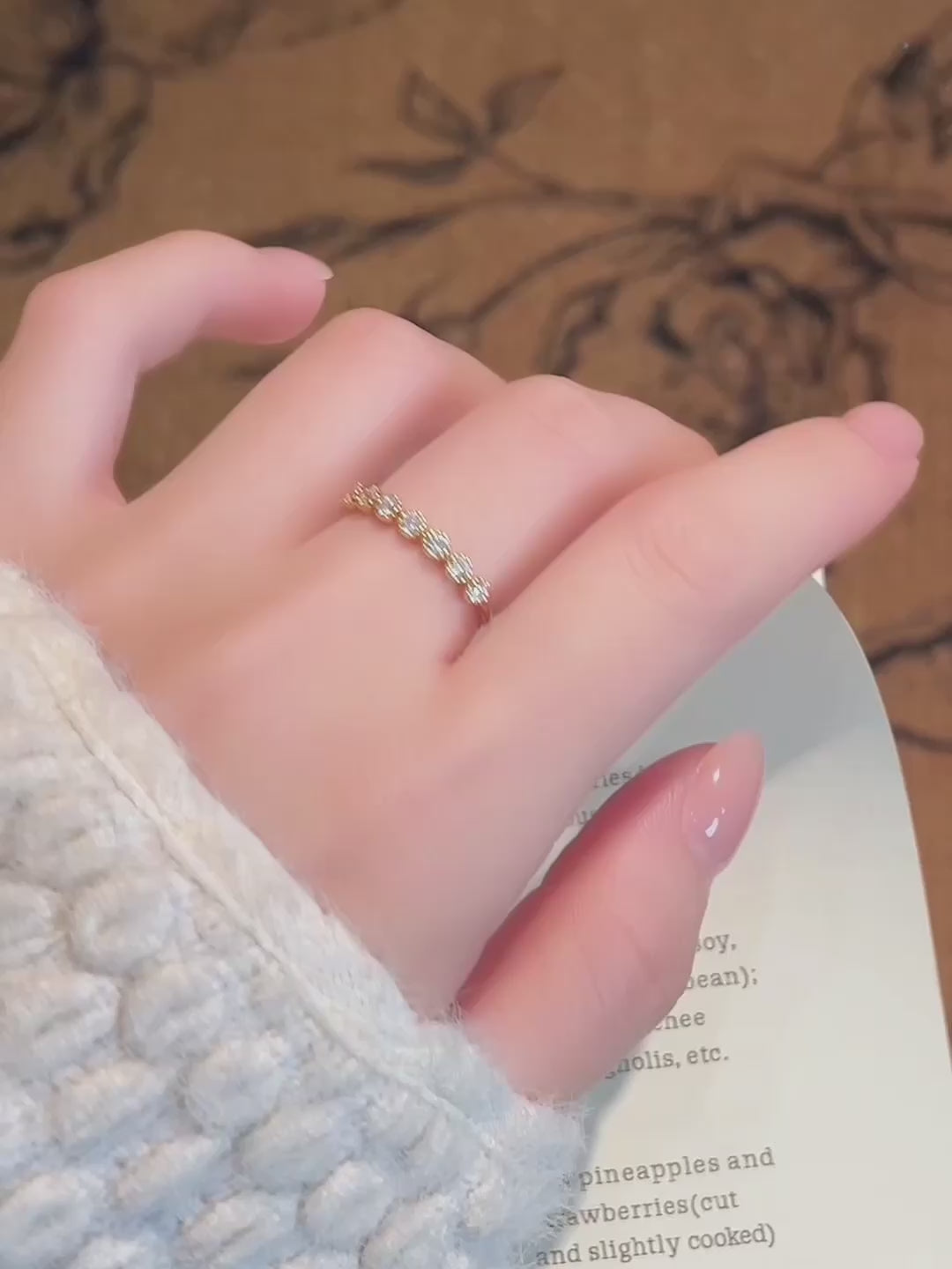 0.24 ctw Round-Cut Lab-Grown Diamond Band in 18K Yellow Gold – APYFR0350-Y video
