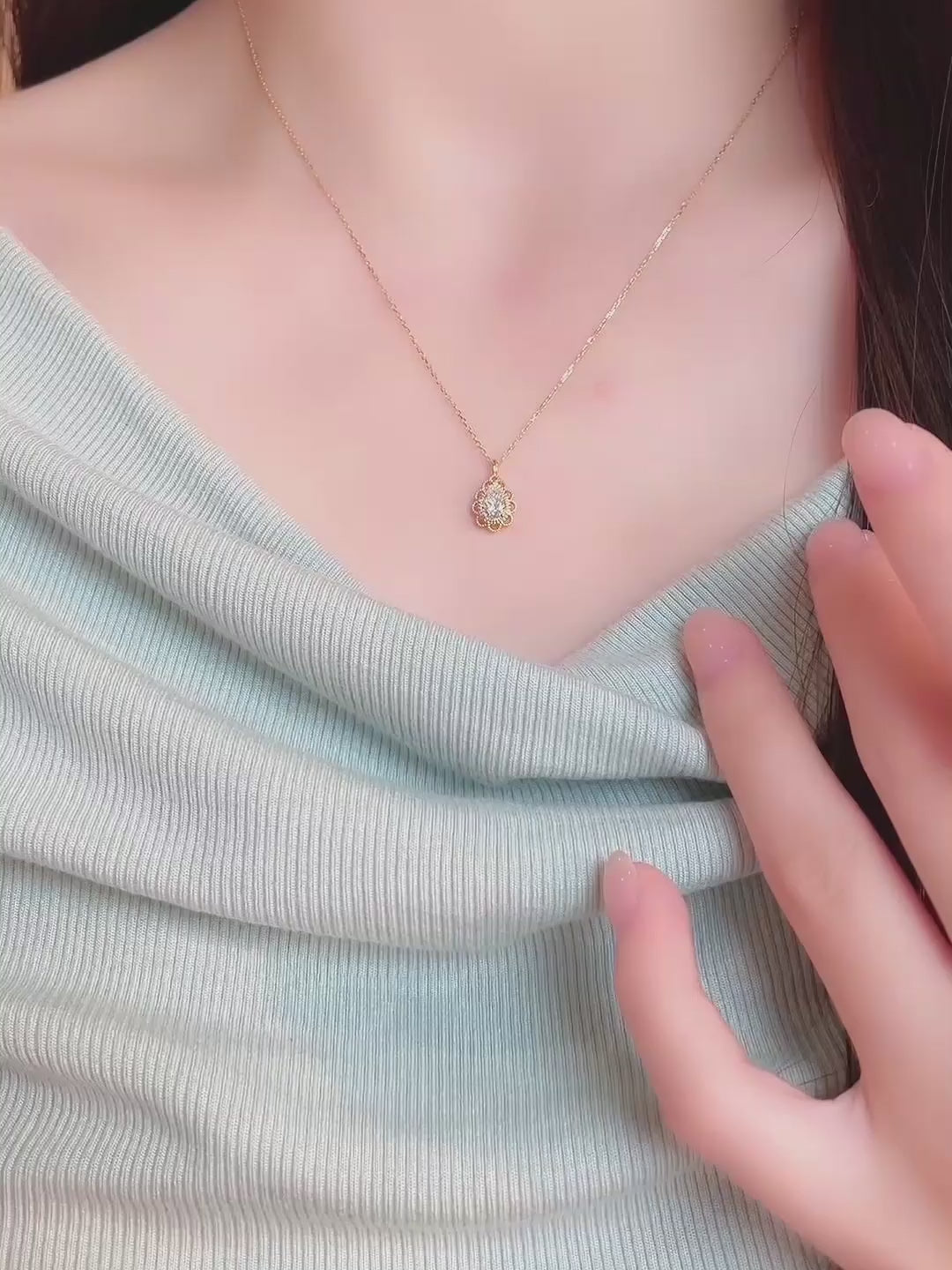 0.35 ct Celestial Adjustable Pear-Cut Lab-Grown Diamond Necklace in 18K Yellow Gold – APYN0202-Y video