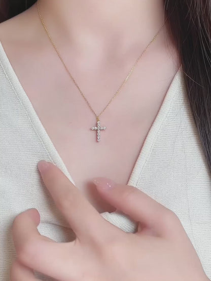 0.45 ctw Cross Adjustable Round-Cut Lab-Grown Diamond Necklace in 18K Yellow Gold video