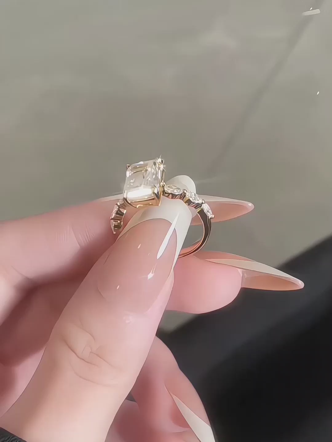 3.08 ct Four-Prong Radiant-Cut Lab-Grown Diamond Ring in 18K Yellow Gold – APYFR00213-Y video