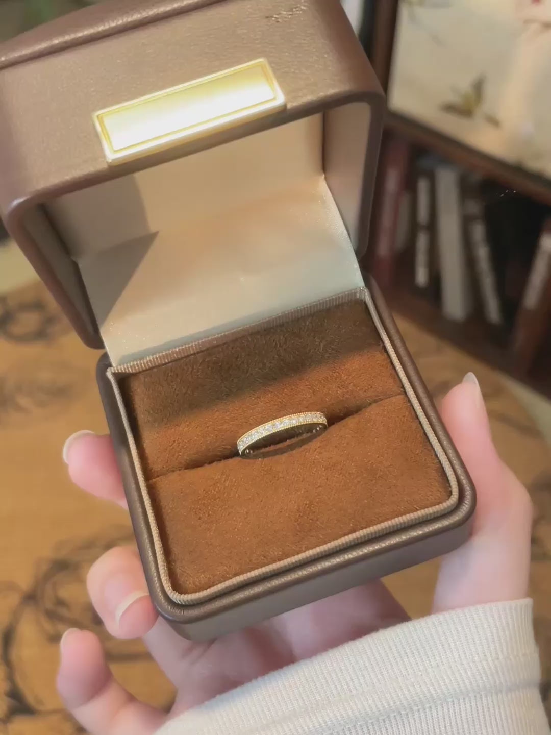 0.51 ctw Statement Stackable Round-Cut Lab-Grown Diamond Band in 18K Yellow Gold – APYFR0399-Y video